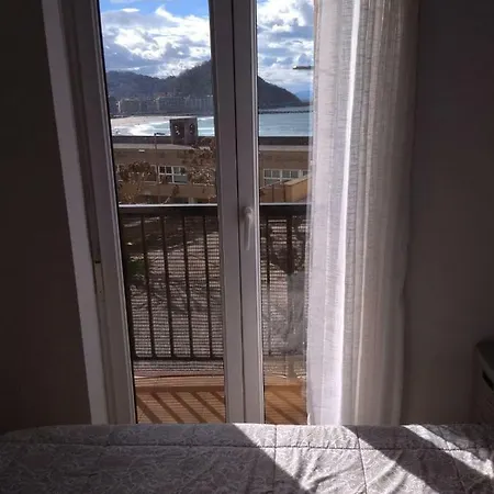 Playa Zurriola Vistas Al Mar 圣塞瓦斯蒂安